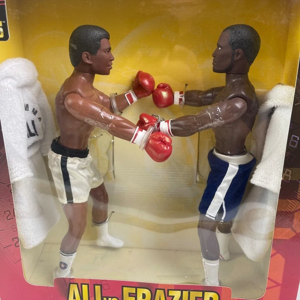 Hasbro Kenner Starting Lineup Timeless Legends Ali v Frazier Boxing Figures Set